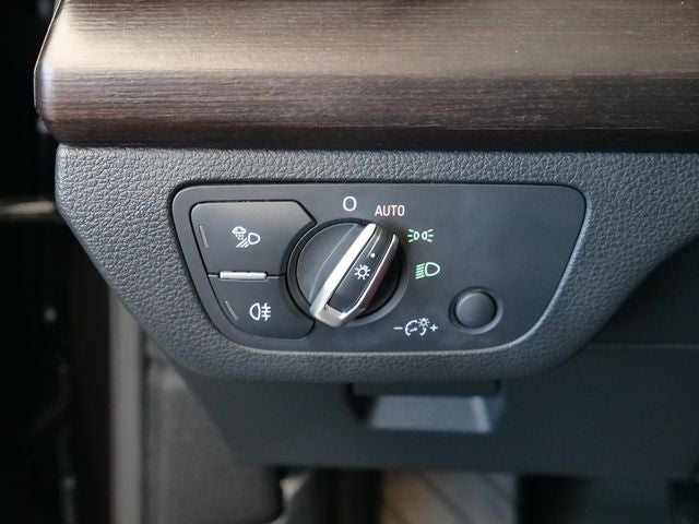 2024 Audi Q5 40 Premium Plus quattro