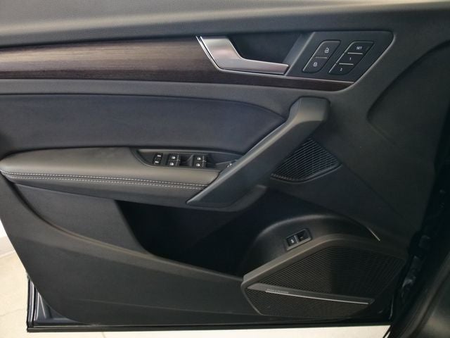 2024 Audi Q5 40 Premium Plus quattro