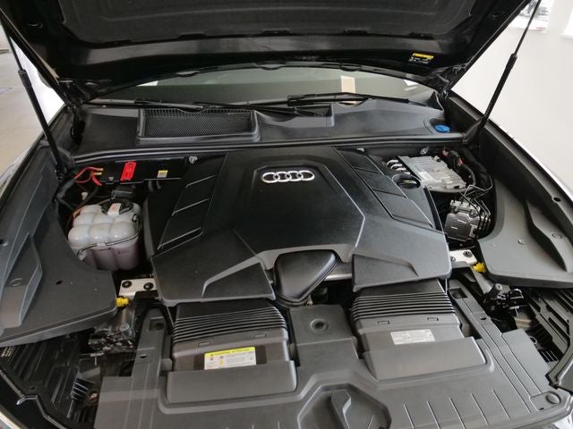 2022 Audi Q8 55 Premium Plus quattro