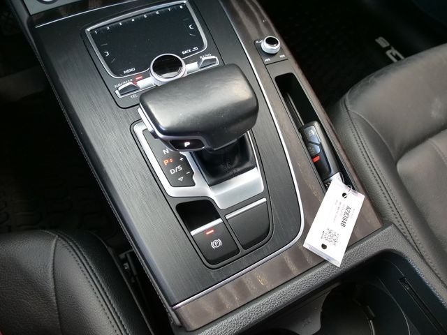 2020 Audi Q5 45 Prestige quattro