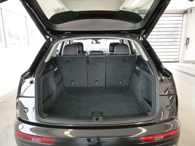 2023 Audi Q5 45 S line Premium Plus quattro