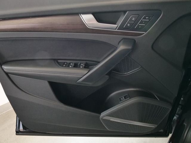 2023 Audi Q5 45 S line Premium Plus quattro