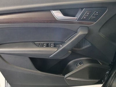 2024 Audi Q5 45 S line Premium quattro