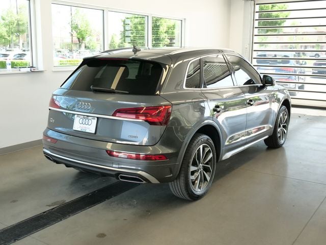 2024 Audi Q5 45 S line Premium quattro