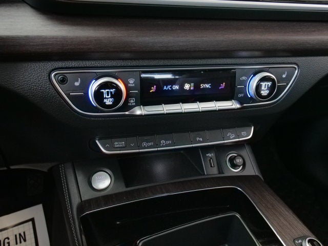 2023 Audi Q5 45 S line Premium Plus quattro