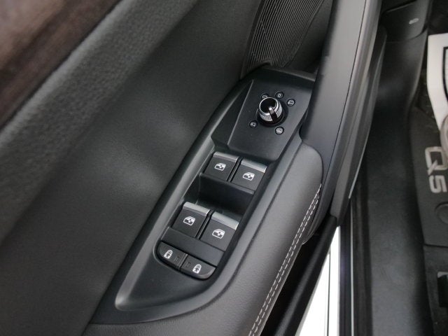 2023 Audi Q5 45 S line Premium Plus quattro