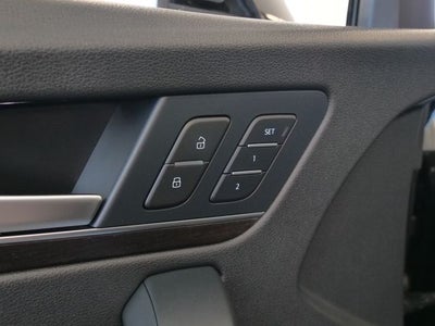 2024 Audi Q5 45 S line Premium quattro