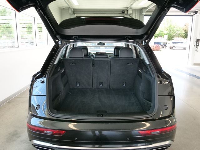 2024 Audi Q5 45 S line Premium quattro