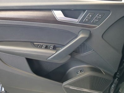 2024 Audi Q5 45 S line Premium quattro