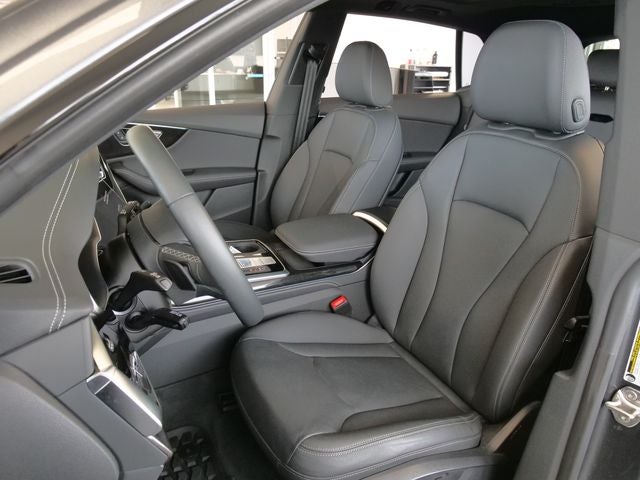 2025 Audi Q8 55 Premium Plus quattro