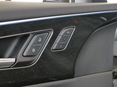 2025 Audi Q8 55 Premium Plus quattro