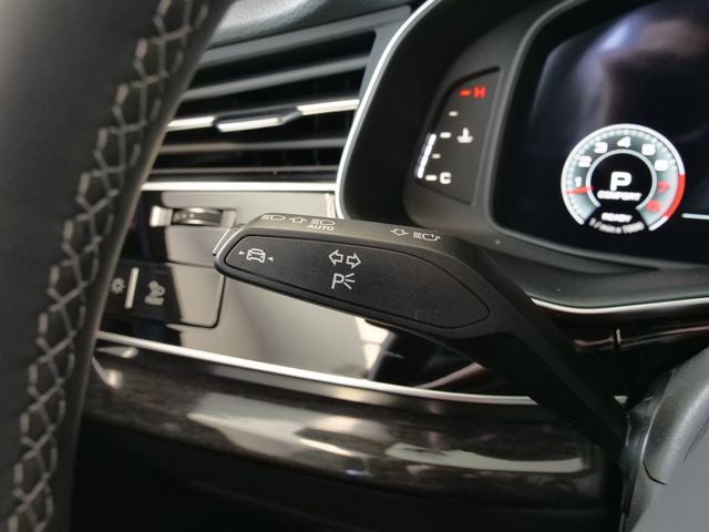 2025 Audi Q8 55 Premium Plus quattro