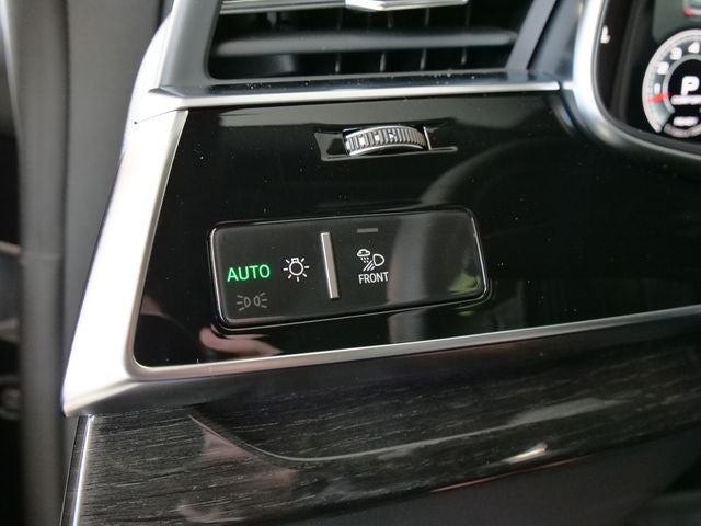 2025 Audi Q8 55 Premium Plus quattro