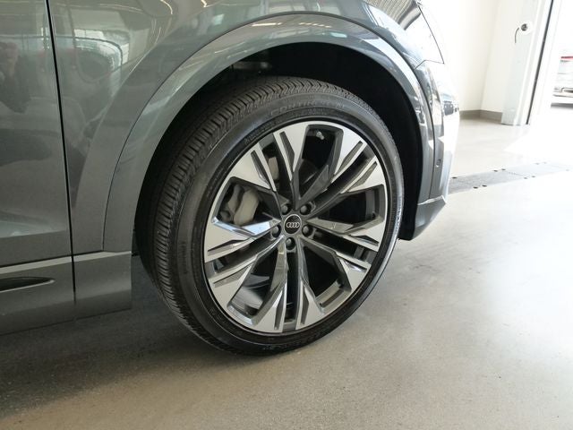 2025 Audi Q8 55 Premium Plus quattro