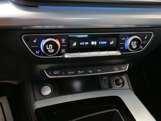 2025 Audi Q5 45 S line Prestige quattro