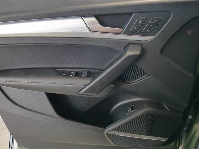 2025 Audi Q5 45 S line Prestige quattro