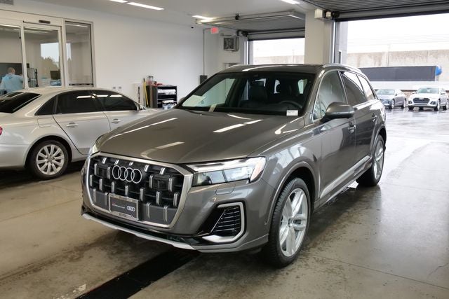 2025 Audi Q7 55 Premium Plus quattro