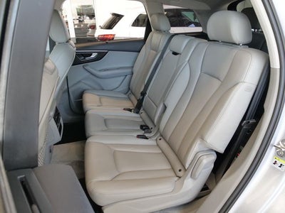 2022 Audi Q7 55 Prestige quattro