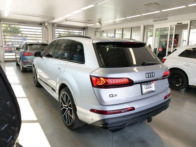 2022 Audi Q7 55 Prestige quattro