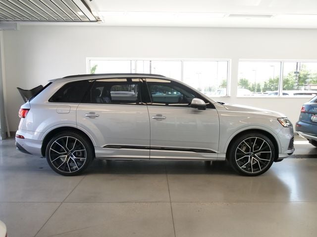 2022 Audi Q7 55 Prestige quattro