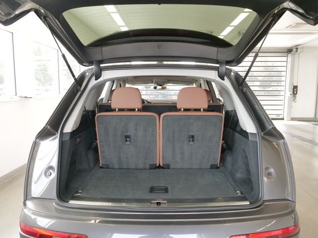 2022 Audi Q7 55 Prestige quattro