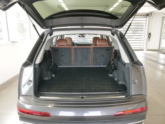 2022 Audi Q7 55 Prestige quattro