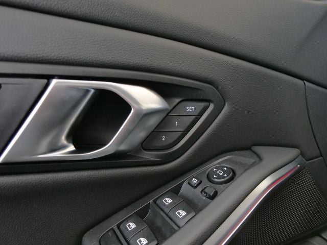 2025 BMW 3 Series 330i xDrive