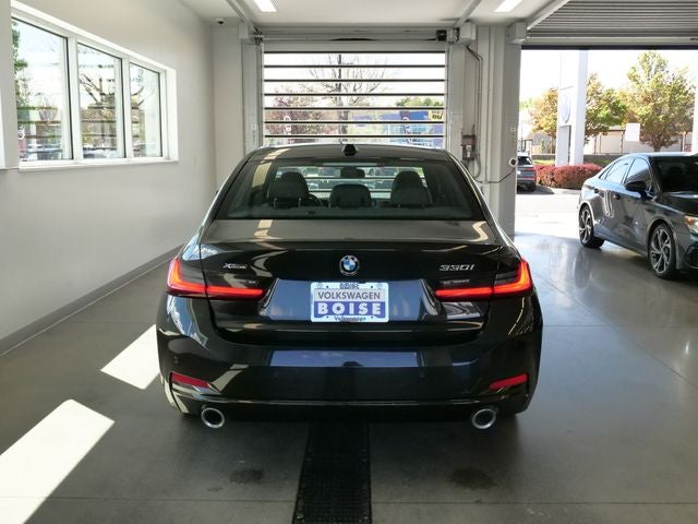 2025 BMW 3 Series 330i xDrive