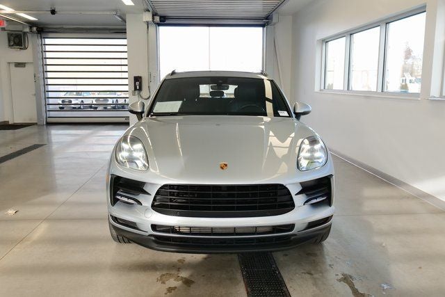 2021 Porsche Macan Base