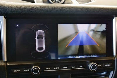 2021 Porsche Macan Base