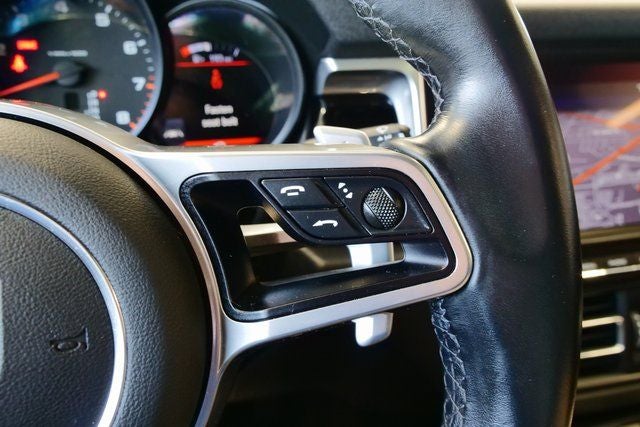 2021 Porsche Macan Base