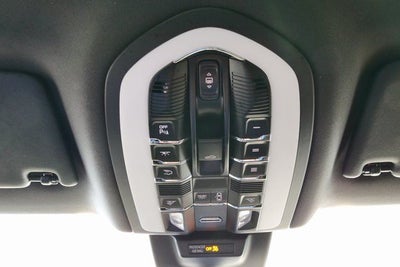 2021 Porsche Macan Base