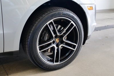 2021 Porsche Macan Base