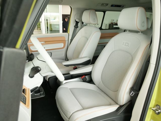 2025 Volkswagen ID. Buzz Pro S Plus