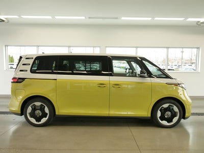 2025 Volkswagen ID. Buzz Pro S Plus