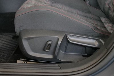 2024 Volkswagen Golf GTI SE