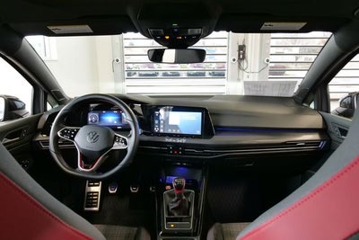 2024 Volkswagen Golf GTI SE