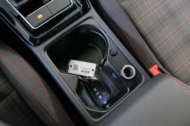 2024 Volkswagen Golf GTI SE