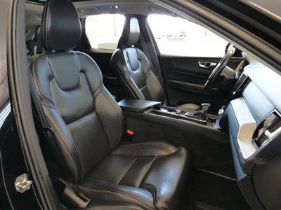 2021 Volvo XC60 T5 Inscription