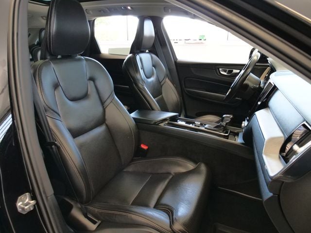 2021 Volvo XC60 T5 Inscription