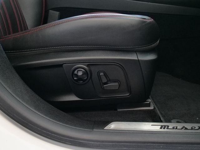 2017 Maserati Levante Base